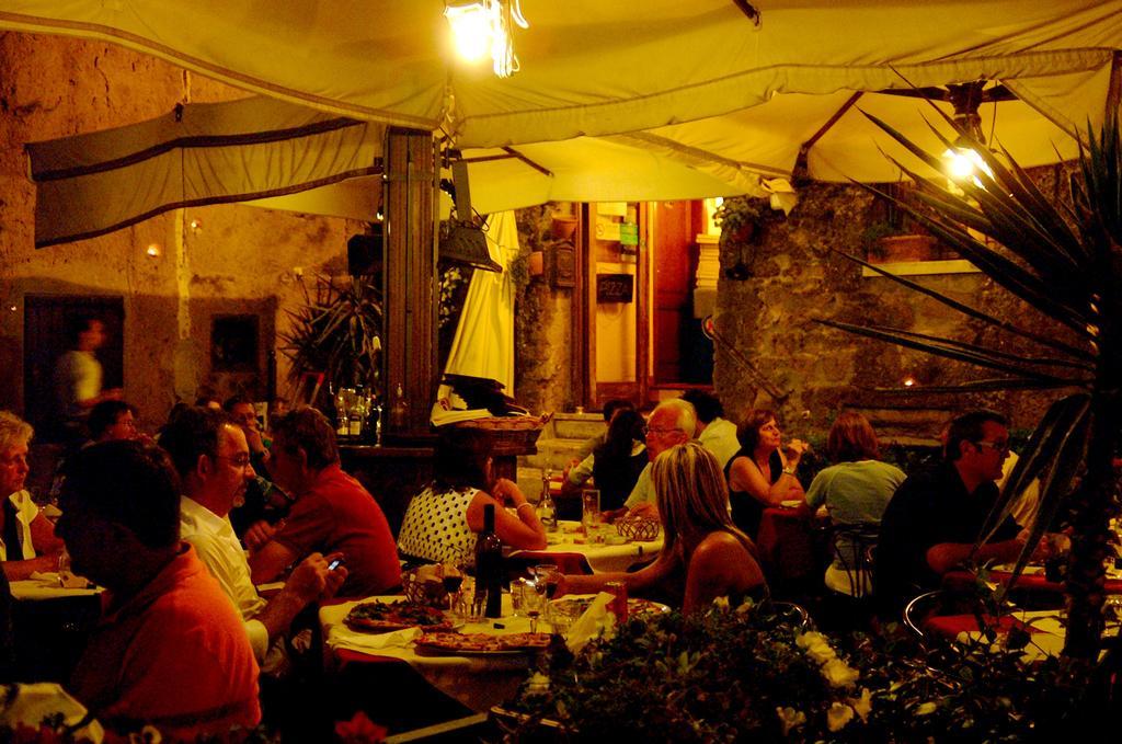 Affittacamere La Magica Torre Pitigliano Extérieur photo